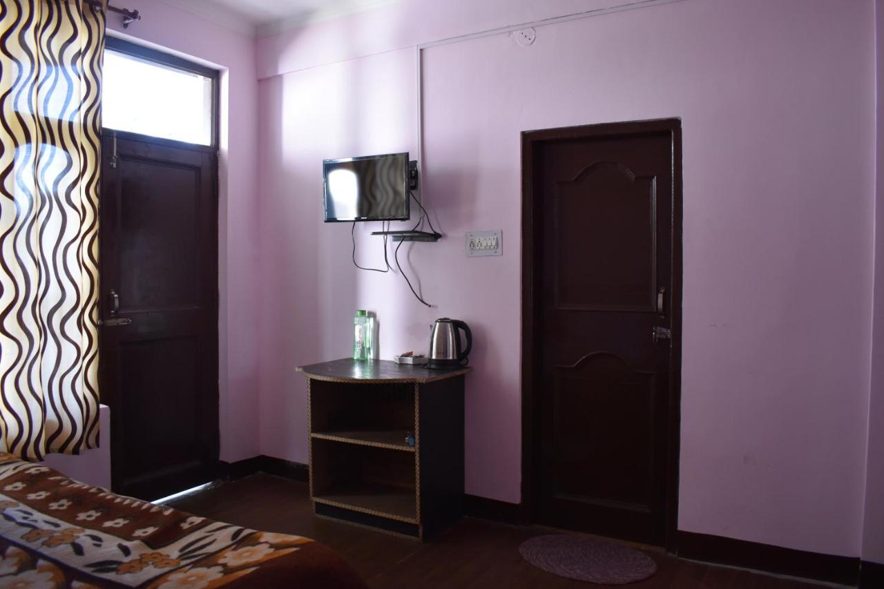 ماكليود غانج Hostel Who Needs Map Mcleodganj المظهر الخارجي الصورة