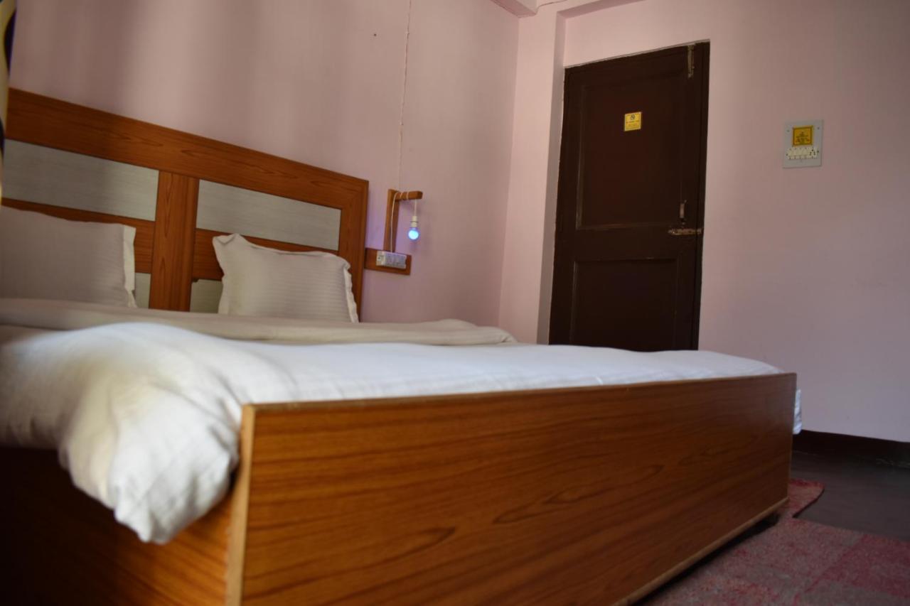 ماكليود غانج Hostel Who Needs Map Mcleodganj المظهر الخارجي الصورة